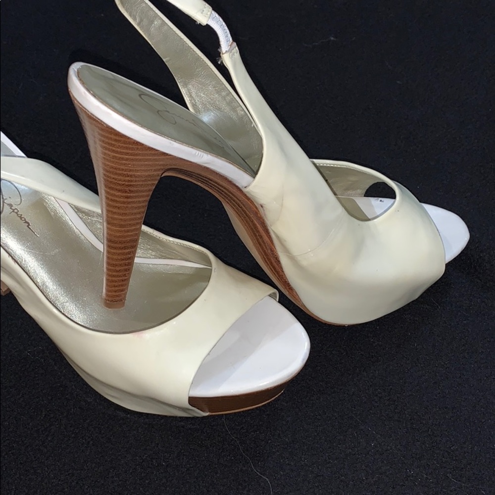 Jessica Simpson heel
